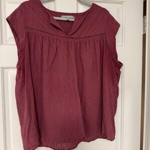 Daniel Rainn 2X Textured Cotton Cap Sleeve Blouse in Berry Mauve